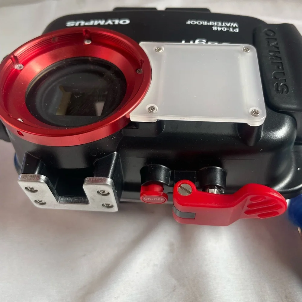 Olympus PT-048 Underwater Housing for Tough 8010/6020‎ Camera